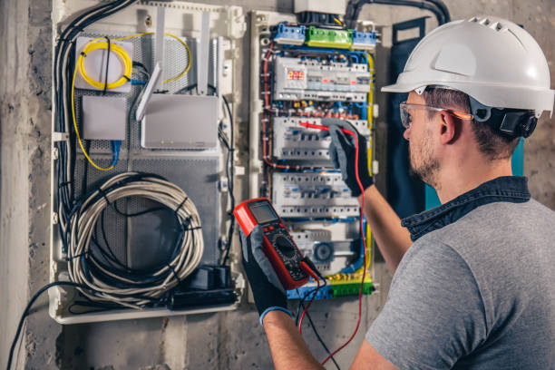 Best Emergency Electrical Repair  in Covington, WA